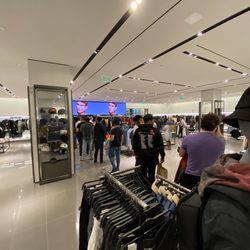 Zara - During Black Friday. About 40 people in line and only one person working the register.