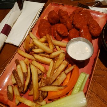 Sierra Gold - Wings and fries - Sports Bars Near Me - Las Vegas, Nevada