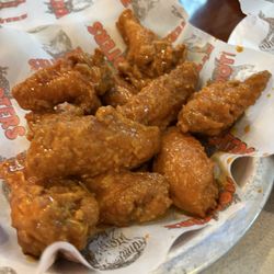 Hooters - 10  breaded hot wings