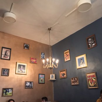 Le Café des Chats - Themed Cafes Near Me - Paris, 75
