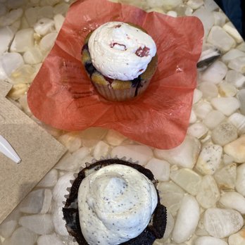 Cup Love - Oreo Cookie Cupcake and Berry White Cupcake - Desserts Near Me - Baltimore, Maryland Cup Love - Oreo Cookie Cupcake and Berry White Cupcake - Desserts Near Me - Baltimore, Maryland