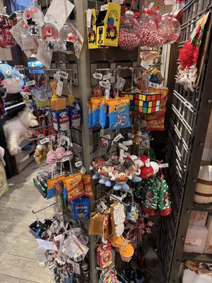 Cracker Barrel Old Country Store by null