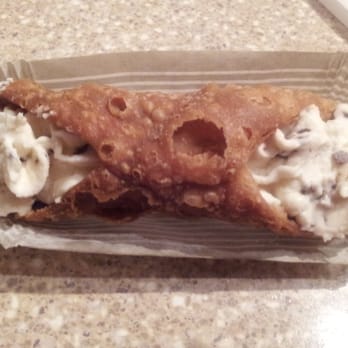 Dolci Piu - Cannoli - Custom Cakes Near Me - Saint-Laurent, Quebec