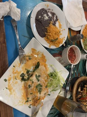 Casa Amigos Mexican Kitchen & Cantina by null