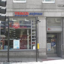 Tesco Express - Storefront