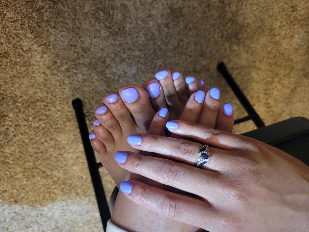 Glitz Glam Nails Logo