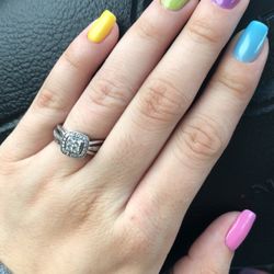 Nails by Leonora