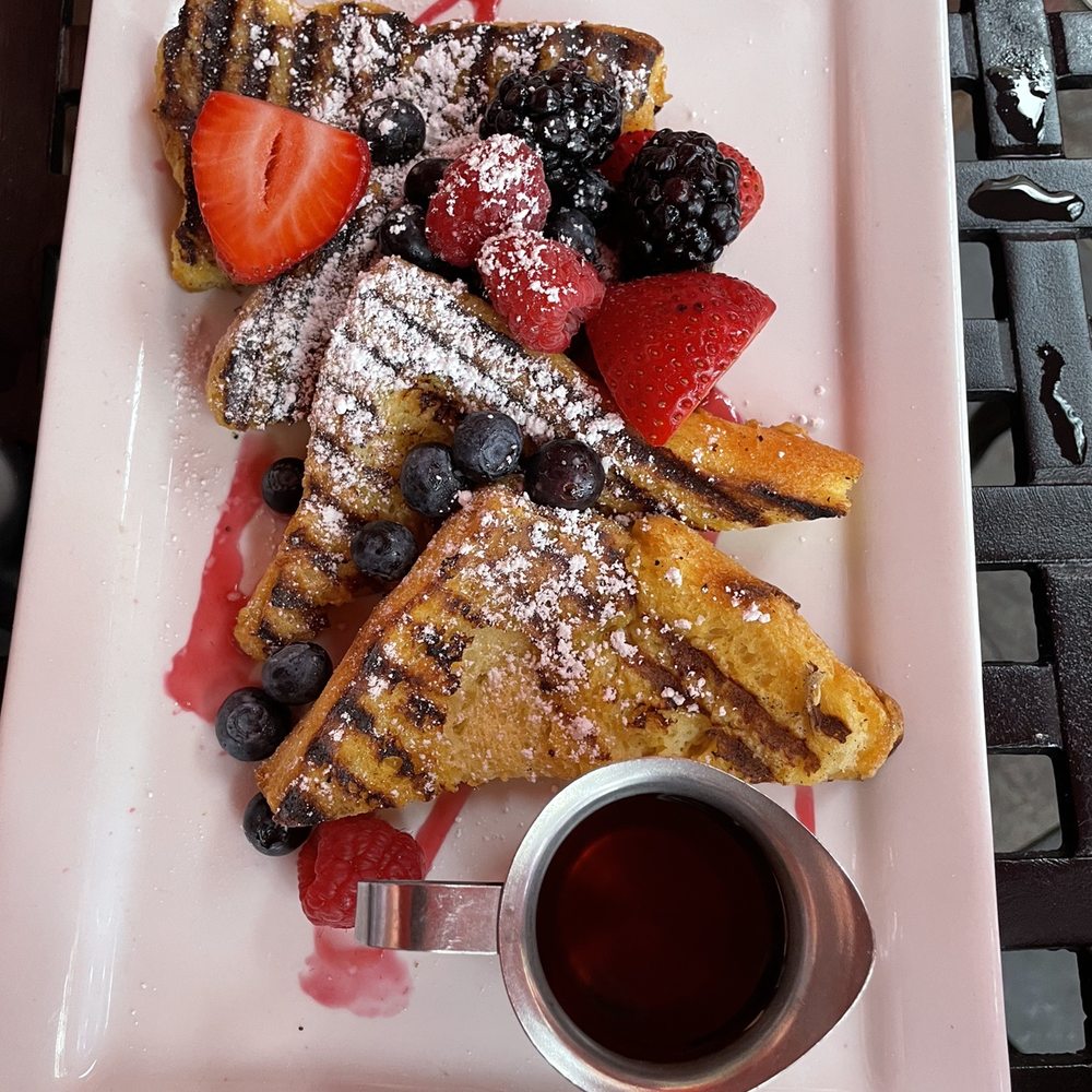 Jane's Cafe on 3rd - Fabulous French Toast - Breakfast & Brunch Near Me - Naples, Florida