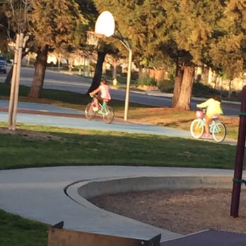 Meadows Park - Playgrounds Near Me - Pleasanton, California