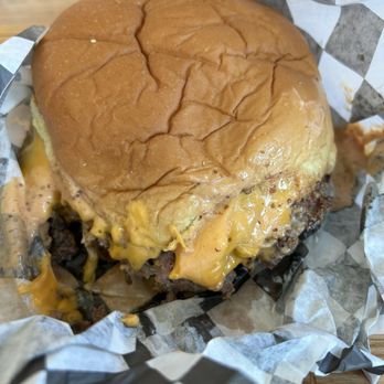 Burger Mojo - Burgers Near Me - College Station, Texas