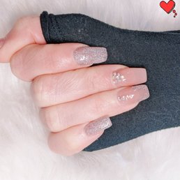 Acrylic nails