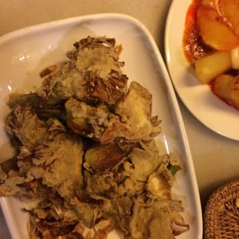 Bar del Pla - Fried Artichokes = delish - Tapas Bars Near Me - Barcelona, B Bar del Pla - Fried Artichokes = delish - Tapas Bars Near Me - Barcelona, B