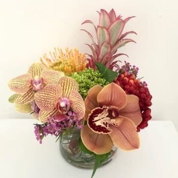 Love's Flower Shop - Sample arrangement on website - Florists Near Me - West Palm Beach, Florida Love's Flower Shop - Sample arrangement on website - Florists Near Me - West Palm Beach, Florida