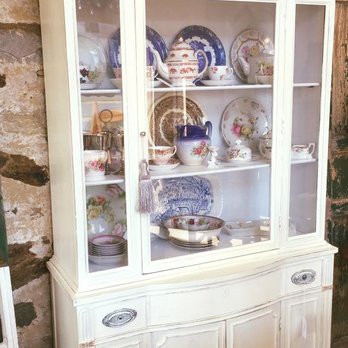 Vintage & Co - We love taking an ordinary piece of furniture and turning it into something unique and one of a kind. Stop in and see what's new! - Home Staging Near Me Vintage & Co - We love taking an ordinary piece of furniture and turning it into something unique and one of a kind. Stop in and see what's new! - Home Staging Near Me