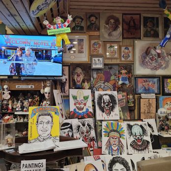 Clown Motel - Hotels Near Me - Tonopah, Nevada