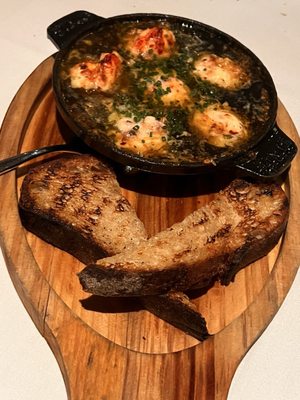 Lincoln Steakhouse & Bar by null