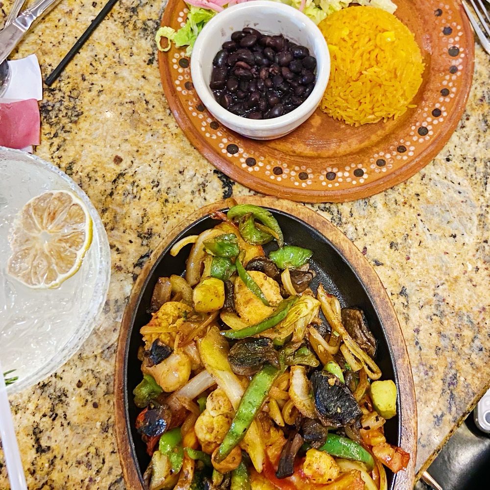 Jalisco Town Modern Mexican Grill - Veggie fajitas (came with tortillas) - Mexican Near Me - Gainesville, Florida Jalisco Town Modern Mexican Grill - Veggie fajitas (came with tortillas) - Mexican Near Me - Gainesville, Florida