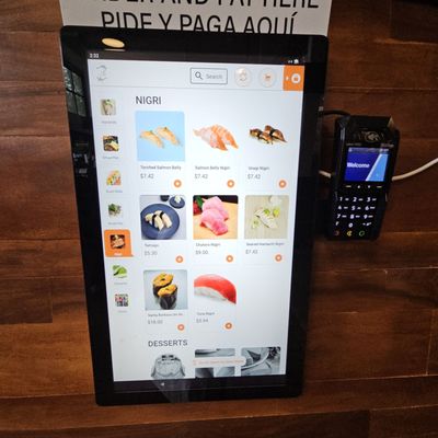 Umi Hand Roll Bar by null