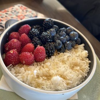 Brunch Berry - Yogurt Parfaitf - Coffee & Tea Near Me - New Berlin, Wisconsin