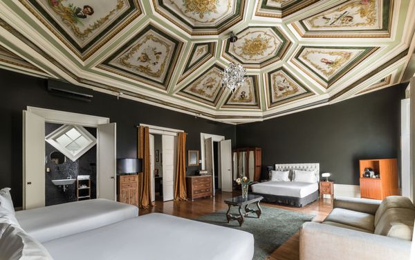 Casa dos Lóios by Shiadu by null