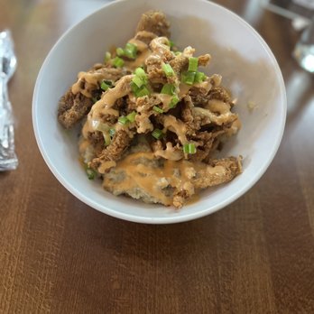 Mo' Brunch & Brews - Chicken and grits - Breakfast & Brunch Near Me - Houston, Texas