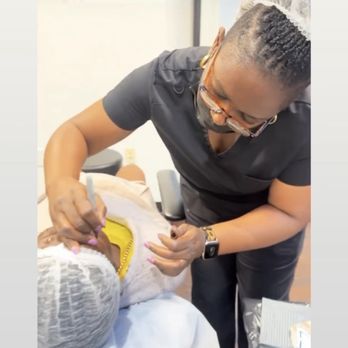 Luxe Beaute Room - Mapping and Pre-drawing my clients brows for her ombré powder brows. - Permanent Makeup Near Me - Surprise, Arizona Luxe Beaute Room - Mapping and Pre-drawing my clients brows for her ombré powder brows. - Permanent Makeup Near Me - Surprise, Arizona