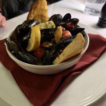 Michael's Bistro - Mussels - Sandwiches Near Me - Pendleton, Indiana