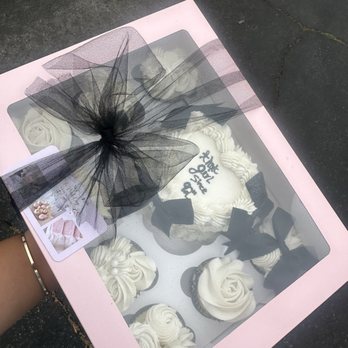 Le Pink Cup - Custom Cakes Near Me