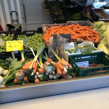 Wochenmarkt Wandsbek - Lecker Gemüse - Farmers Market Near Me - Hamburg, HH
