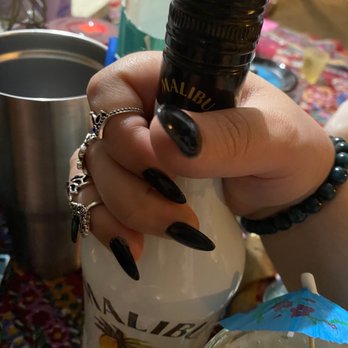Lavish Nails - Nail Salons Near Me - Lexington, Kentucky