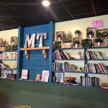 Master Tea Cafe & Bites - Beautiful - Juice Bars & Smoothies Near Me - Greensboro, North Carolina