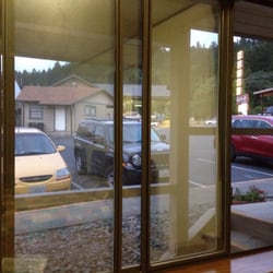Motel Garberville - Right window -NO SCREEN whatsoever. It wasn't on the ground. It was completely gone. So, it would seem that the management knew.