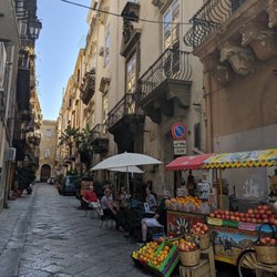 Chioschetto Della cattedrele - Alley way