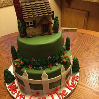 Cake Passion By Kanica - Eggless vanilla cake with fresh pineapple and whipped cream. - Desserts Near Me - West Windsor , New Jersey