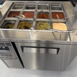 Burrito Heaven - Salsa bar