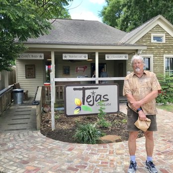 Tejas Chocolate Craftory - Chocolatiers & Shops Near Me - Tomball, Texas