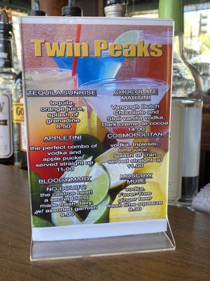 Twin Peaks Tavern by null