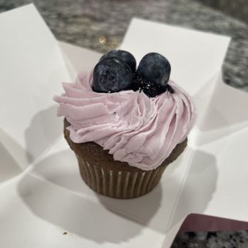 Casey's Cupcakes - Flavor of the month: Blueberry Lemon was decent size. - Cupcakes Near Me - Riverside, California