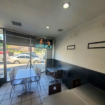 Pizza Man - Interior - Pizza Near Me - Pasadena, California