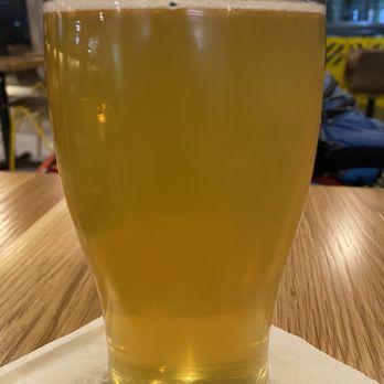 Golden Road Brewing - This Mango Ale is refreshing - Breweries Near Me - Los Angeles, California