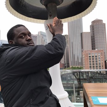 Lookout Rooftop - Bars Near Me - Boston, Massachusetts