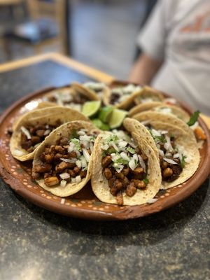 Tacos Los Campesinos by null
