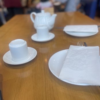 MingHin Cuisine - Complimentary hot tea - Dim Sum Near Me - Chicago, Illinois MingHin Cuisine - Complimentary hot tea - Dim Sum Near Me - Chicago, Illinois
