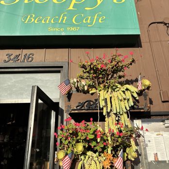 Sloopy's Beach Cafe - American Near Me - Manhattan Beach, California Sloopy's Beach Cafe - American Near Me - Manhattan Beach, California