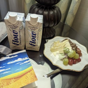 Fairmont Palliser - Welcome Snacks - Hotels Near Me - Calgary, Alberta Fairmont Palliser - Welcome Snacks - Hotels Near Me - Calgary, Alberta