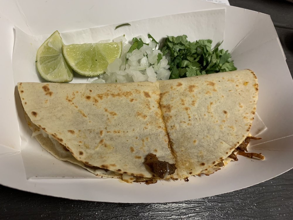 Las Chavelas Taqueria Image