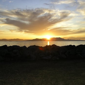 Marina Park - sunset view - Parks Near Me - Emeryville, California Marina Park - sunset view - Parks Near Me - Emeryville, California