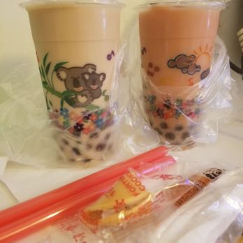 3 Chef's at Brickell - Black tea and strawberry bubble tea - Chinese Near Me - Miami, Florida 3 Chef's at Brickell - Black tea and strawberry bubble tea - Chinese Near Me - Miami, Florida