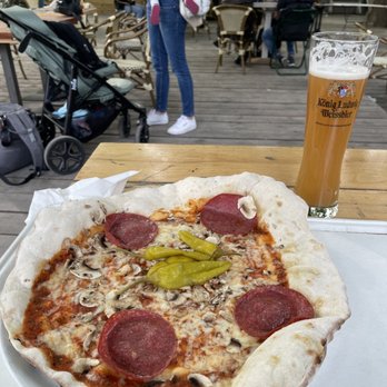 Café am Neuen See - Salami Pizza - Pizza Near Me - Berlin, BE
