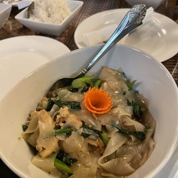 Reign of Thai - 6. Rad Na Chicken - Thai Near Me - Phoenix, Arizona Reign of Thai - 6. Rad Na Chicken - Thai Near Me - Phoenix, Arizona